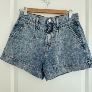 AMERICAN EAGLE | Acid Wash Mom Jean Shorts - Size 6